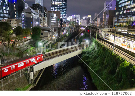 禦茶之水站、總武線、丸之內線夜景 禦茶之水站、總武線、丸之內線夜景 119757002