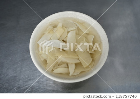 台灣早餐/竹筍湯 119757740