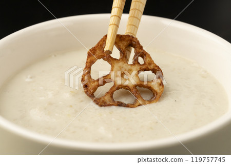 蓮藕濃湯安排烹飪 119757745