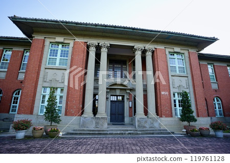 國立台灣大學（台灣台北） 119761128