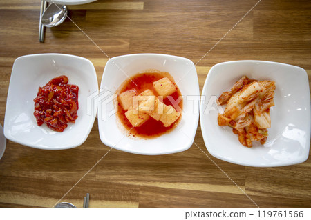 A collection of delicious Korean side dishes. 119761566