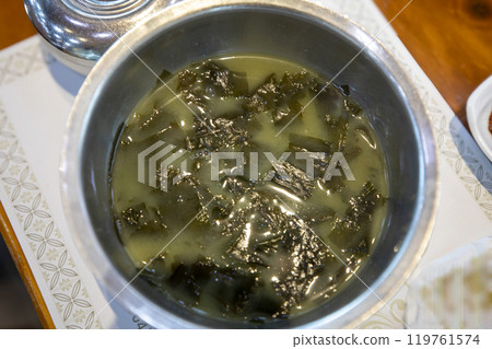This is seaweed soup, a delicious Korean food. 119761574