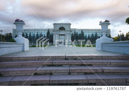 Triumphal Arch monument in Chisinau, Moldova 119761787