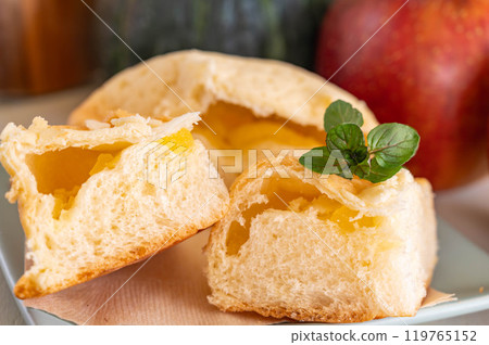 蘋果奶油甜瓜麵包 蘋果奶油甜瓜麵包 119765152