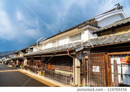 【重要傳統建築群保存區】脅町 南町 重要傳統建築群保存地區 早春風景 德島縣 美馬市 119769356