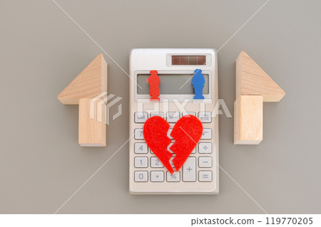 Divorce couple, separation couple, money image Divorce couple, separation couple, money image 119770205