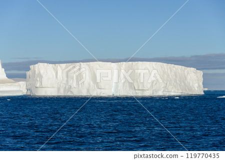 Antarctic seascape with iceberg Antarctic seascape with iceberg 119770435