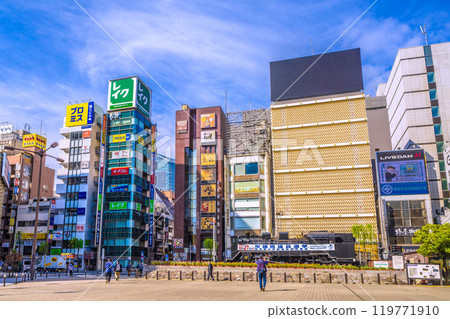 Tokyo cityscape in Japan: SL in front of Shimbashi Station and Shimbashi SL Square (House of Representatives election voting day, October 27th) = October 27th Tokyo cityscape in Japan: SL in front of Shimbashi Station and Shimbashi SL Square (House of Representatives election voting day, October 27th) = October 27th 119771910