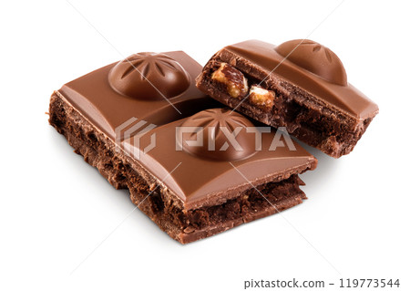 milk chocolate isolated on white background 119773544