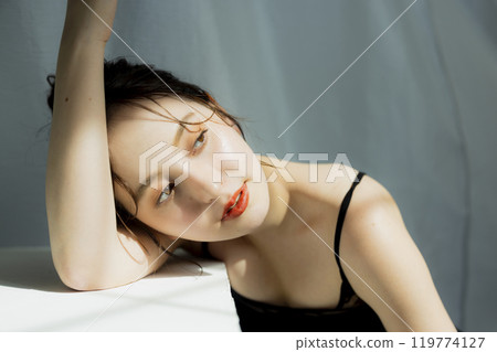 Beauty image of young women Beauty image of young women 119774127