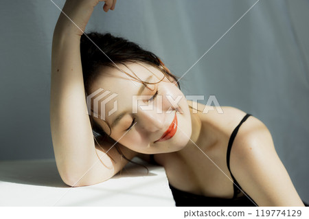 Beauty image of young women Beauty image of young women 119774129