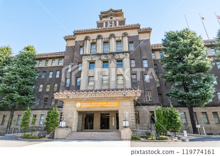 愛知縣名古屋市，名古屋市政廳在陽光明媚的日子 119774161