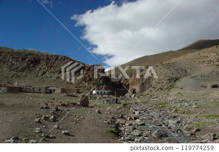 西藏西部塔欽 119774259