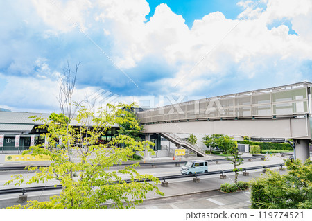 KADODE OOIGAWA (Shizuoka Prefecture) shines against the blue sky KADODE OOIGAWA (Shizuoka Prefecture) shines against the blue sky 119774521