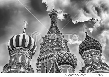 Saint Basil's Cathedral on Red Square in Moscow, Russia 119776800