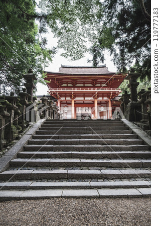 【春日大社】通往正殿的樓梯 119777183