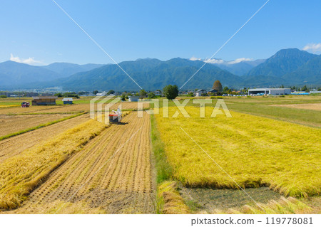 Autumn in Azumino [Hodaka, Azumino City] 119778081
