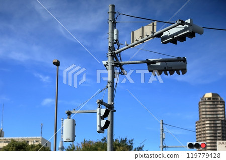 traffic lights  119779428