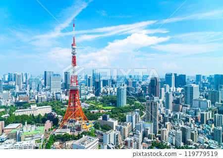 [Tokyo] Tokyo Tower seen right in front of Azabudai Hills 119779519