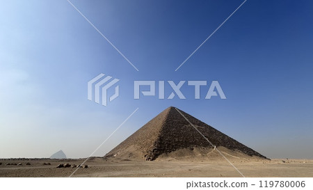 Egypt red pyramid 119780006