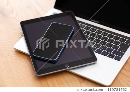 個人電腦、智慧型手機、平板電腦 119781762