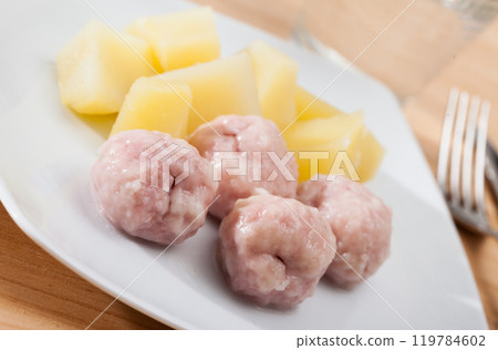 Steamed meatballs with potatoes 119784602