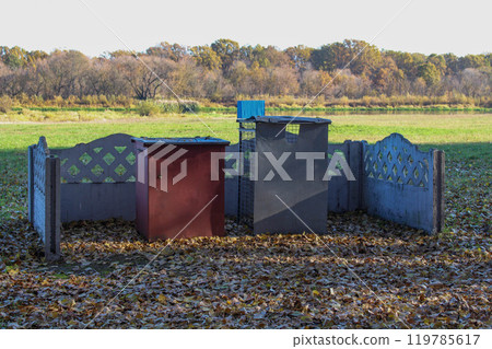 garbage area in a park near the river 119785617