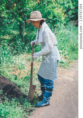 Farmers' soil preparation Farmers' soil preparation 119787164