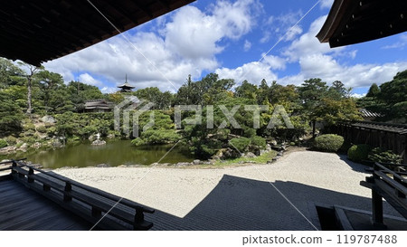 京都仁和寺五層塔 京都仁和寺五層塔 119787488