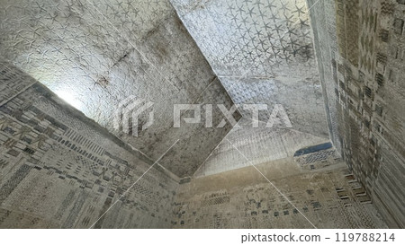 Pyramid of Unas, Saqqara 119788214