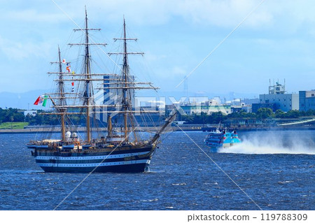 "The most beautiful ship in the world" Queen of the Sea [Amerigo Vespucci] and [Jetfoil] 119788309