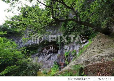 鳥取三朝國寶三德山三佛寺投入堂 鳥取三朝國寶三德山三佛寺投入堂 119788587