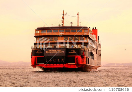 The black ship that appeared in the Uraga Strait... Tokyo Bay Ferry "Shirahama Maru" The black ship that appeared in the Uraga Strait... Tokyo Bay Ferry "Shirahama Maru" 119788626