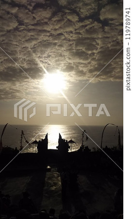 烏魯瓦圖寺、Kecak 舞蹈、分門和日落 [印尼峇裡島] 119789741