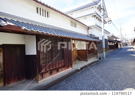 Jinaimachi Tondabayashi streetscape 119790517