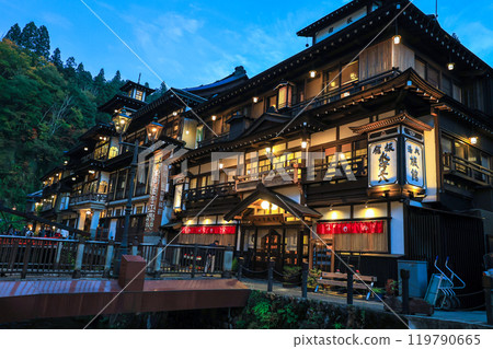 黃昏的溫泉小鎮2 黃昏的溫泉小鎮2 119790665