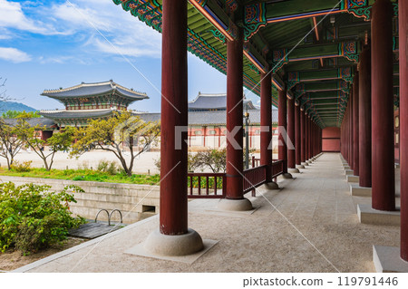 首爾景福宮走廊與勤政門 119791446
