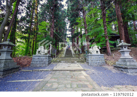 Quiet approach 119792012