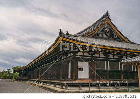 京都三十三間堂正殿北側 119795531