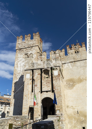 Sirmione castle, Lake Garda, Lombardy region, Italy Sirmione castle, Lake Garda, Lombardy region, Italy 119796447