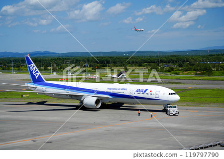 [新千歲機場] ANA 飛機出發、Peach 飛機降落 119797790