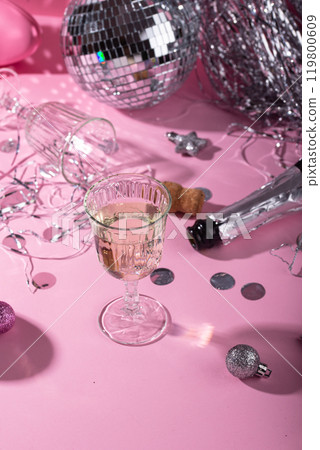 Sparkling disco ball celebration drink 119800609