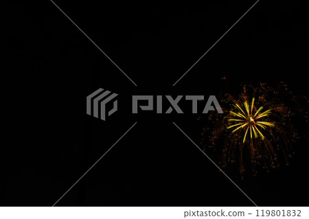 Fireworks rising from a black background at the Tokoname Pottery Festival Fireworks Display (Aichi Prefecture) Fireworks rising from a black background at the Tokoname Pottery Festival Fireworks Display (Aichi Prefecture) 119801832