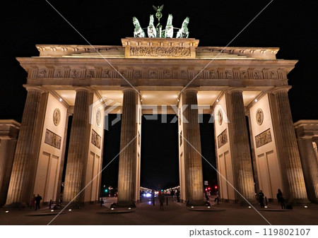 Brandenburg Gate in Berlin at night Brandenburg Gate in Berlin at night 119802107