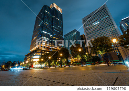 Tokyo Station Square lined with skyscrapers Tokyo Station Square lined with skyscrapers 119805798