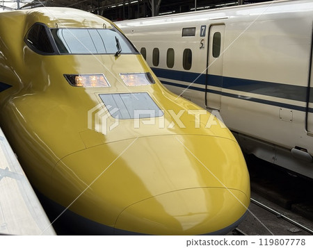 Doctor Yellow at Shin-Osaka Station 119807778