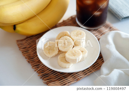 banana 119808497