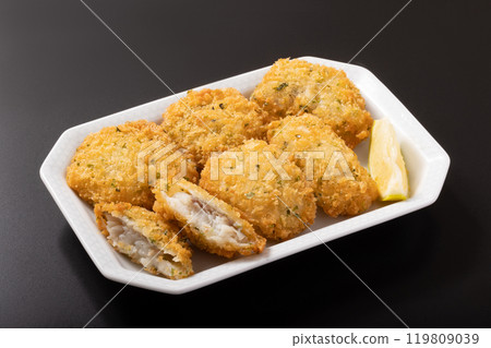 Bite-sized fried cod 119809039