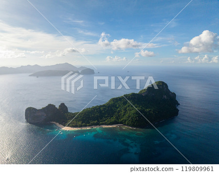 Helicopter Island with white sandy beach. El Nido, Palawan. Philippines. 119809961