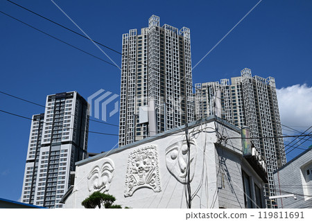 Apartments in Seoul's sub-center redevelopment zone Apartments in Seoul's sub-center redevelopment zone 119811691